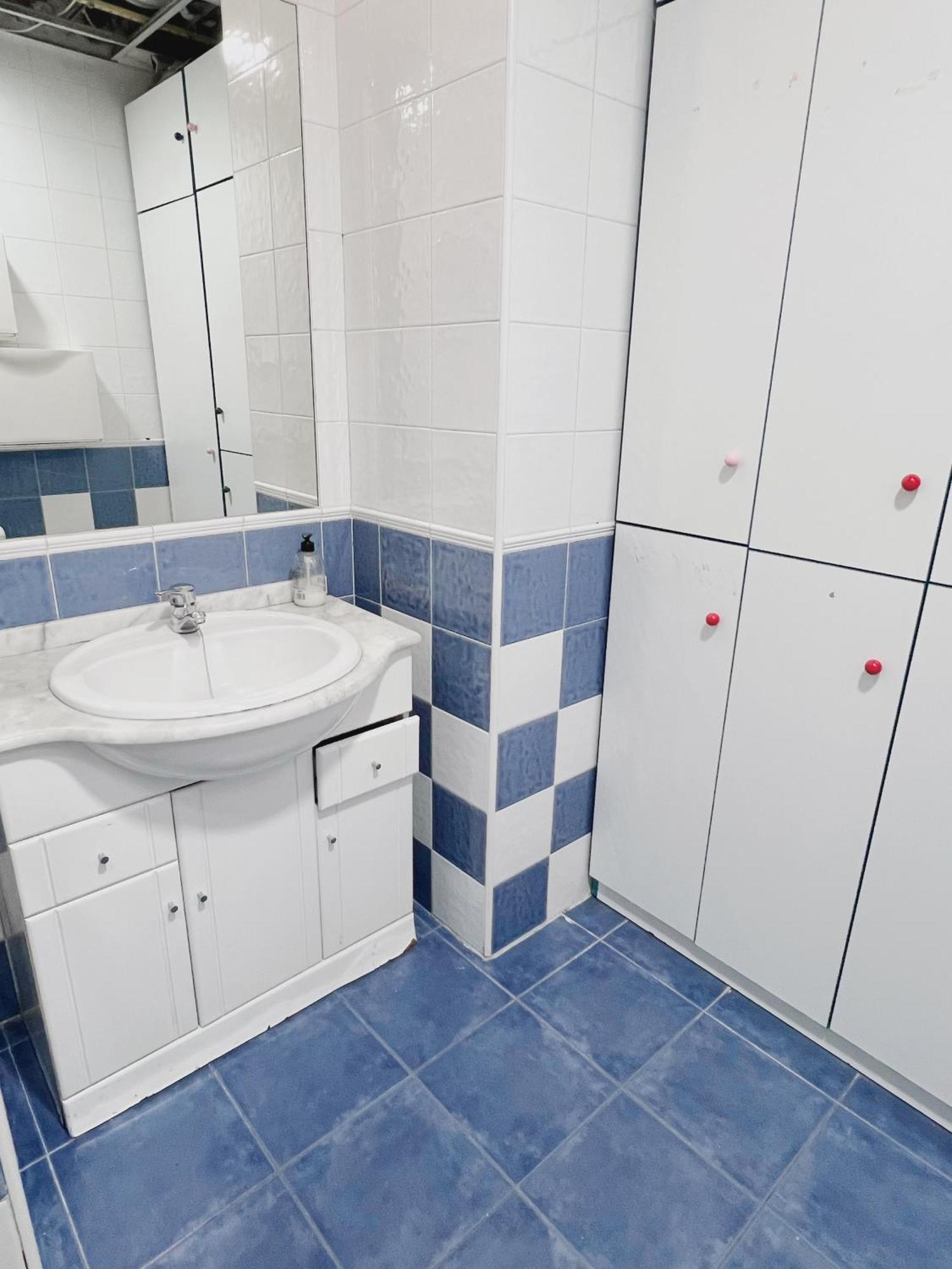 Hostel Las Rosas Madrid Luaran gambar